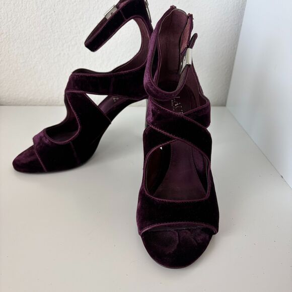 Lauren Ralph Lauren Tyra Peep Toe Purple Velvet Sandal Size 6.5B Burgundy Formal - Picture 1 of 8